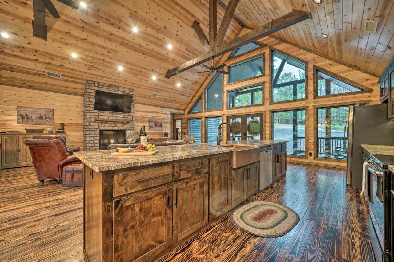 Broken Bow Cabin Deck With Hot Tub And Pool Table! Buitenkant foto