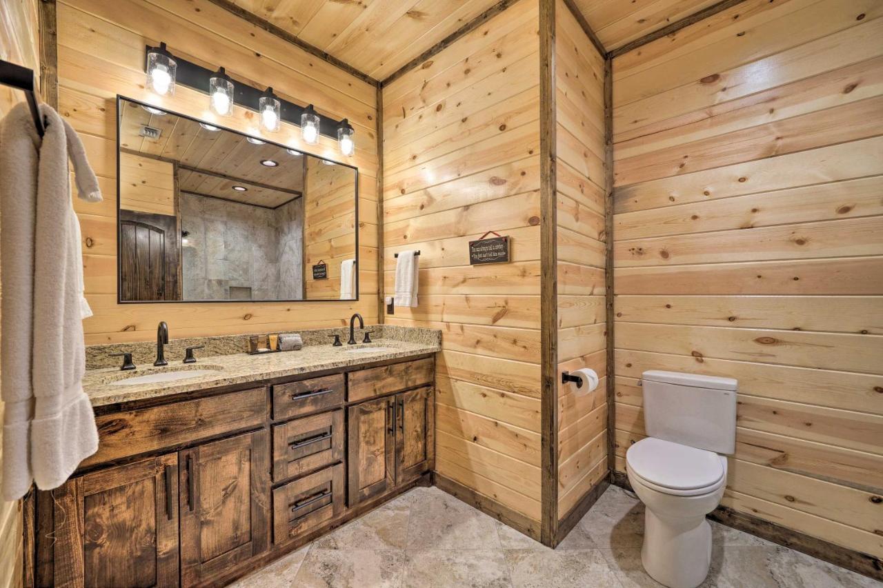 Broken Bow Cabin Deck With Hot Tub And Pool Table! Buitenkant foto