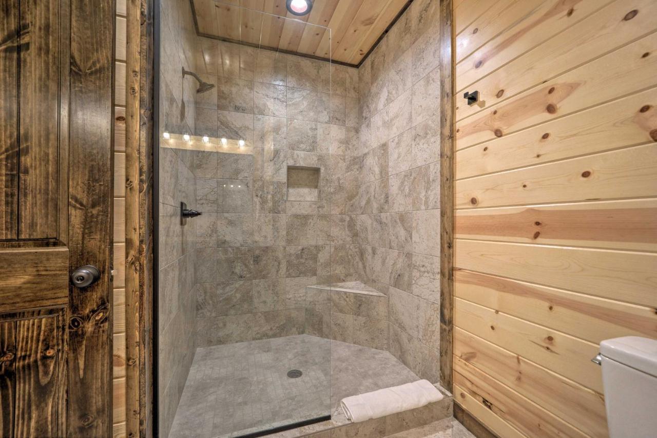Broken Bow Cabin Deck With Hot Tub And Pool Table! Buitenkant foto