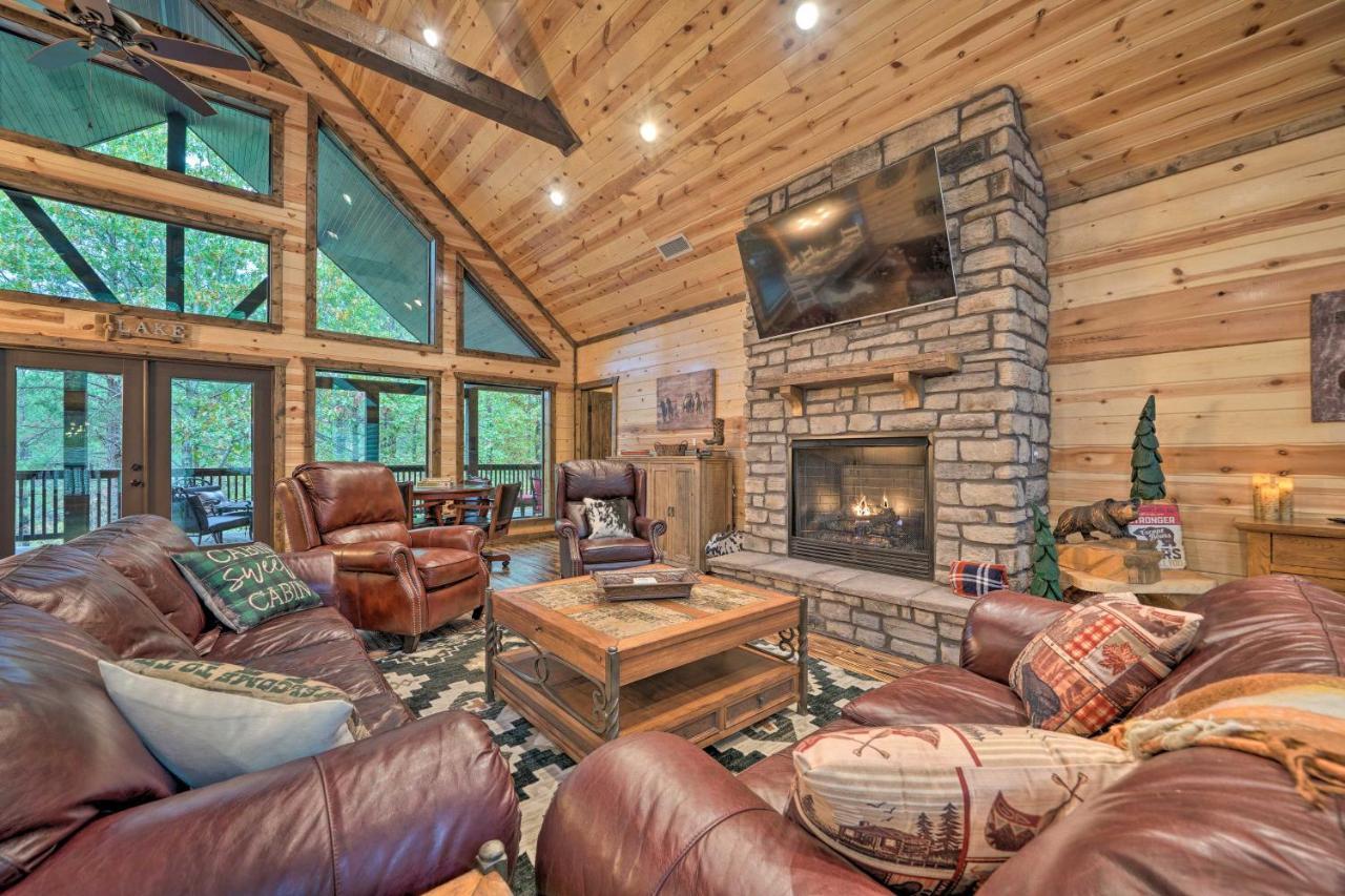 Broken Bow Cabin Deck With Hot Tub And Pool Table! Buitenkant foto